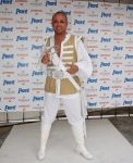 09-07-2008 SHOWBIZZ; GORDON VIERT 40 JARIGE VERJAARDAG OP HET STRAND VAN BLOEMENDAAL. Iedereen hield zich aan de opgelegde dresscode IBIZA STIJL. Meer dan 500 vrienden van Gordon waren naar het regenachtige strand gekomen om samen met vele BNers het verjaardags fuifje van Gordon te vieren. Het werd een knalfeest met tal van optredens en vooral veel drank.
foto: Albert den Iseger.