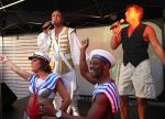 09-07-2008 SHOWBIZZ; GORDON VIERT 40 JARIGE VERJAARDAG OP HET STRAND VAN BLOEMENDAAL. Iedereen hield zich aan de opgelegde dresscode IBIZA STIJL. Meer dan 500 vrienden van Gordon waren naar het regenachtige strand gekomen om samen met vele BNers het verjaardags fuifje van Gordon te vieren. Het werd een knalfeest met tal van optredens en vooral veel drank.
foto: Albert den Iseger.