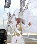 09-07-2008 SHOWBIZZ; GORDON VIERT 40 JARIGE VERJAARDAG OP HET STRAND VAN BLOEMENDAAL. Iedereen hield zich aan de opgelegde dresscode IBIZA STIJL. Meer dan 500 vrienden van Gordon waren naar het regenachtige strand gekomen om samen met vele BNers het verjaardags fuifje van Gordon te vieren. Het werd een knalfeest met tal van optredens en vooral veel drank.
foto: Albert den Iseger.