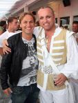 09-07-2008 SHOWBIZZ; GORDON VIERT 40 JARIGE VERJAARDAG OP HET STRAND VAN BLOEMENDAAL. Iedereen hield zich aan de opgelegde dresscode IBIZA STIJL. Meer dan 500 vrienden van Gordon waren naar het regenachtige strand gekomen om samen met vele BNers het verjaardags fuifje van Gordon te vieren. Het werd een knalfeest met tal van optredens en vooral veel drank.
foto: Albert den Iseger.
