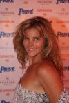 09-07-2008 SHOWBIZZ; GORDON VIERT 40 JARIGE VERJAARDAG OP HET STRAND VAN BLOEMENDAAL. Iedereen hield zich aan de opgelegde dresscode IBIZA STIJL. Meer dan 500 vrienden van Gordon waren naar het regenachtige strand gekomen om samen met vele BNers het verjaardags fuifje van Gordon te vieren. Het werd een knalfeest met tal van optredens en vooral veel drank.
foto: Albert den Iseger.