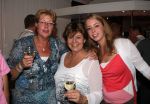 09-07-2008 SHOWBIZZ; GORDON VIERT 40 JARIGE VERJAARDAG OP HET STRAND VAN BLOEMENDAAL. Iedereen hield zich aan de opgelegde dresscode IBIZA STIJL. Meer dan 500 vrienden van Gordon waren naar het regenachtige strand gekomen om samen met vele BNers het verjaardags fuifje van Gordon te vieren. Het werd een knalfeest met tal van optredens en vooral veel drank.
foto: Albert den Iseger.