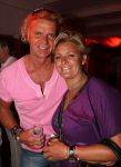 09-07-2008 SHOWBIZZ; GORDON VIERT 40 JARIGE VERJAARDAG OP HET STRAND VAN BLOEMENDAAL. Iedereen hield zich aan de opgelegde dresscode IBIZA STIJL. Meer dan 500 vrienden van Gordon waren naar het regenachtige strand gekomen om samen met vele BNers het verjaardags fuifje van Gordon te vieren. Het werd een knalfeest met tal van optredens en vooral veel drank.
foto: Albert den Iseger.