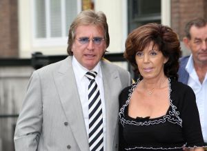 03-07-2009 SHOWBIZZ; UITVAART VAN BOLLE JAN FROGER IN AMSTERDAM. Na een prachtige dienst in de Rode Hoed te Amsterdam ging Bolle Jan nog een keer een rondje Amsterdam doen met een rondvaart. Vele familie leden- vrienden en bekenden waren naar Amsterdam gekomen om afscheid te nemen van Bolle Jan.
foto: Albert den Iseger.