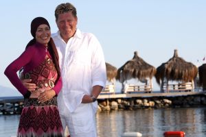 04-07-2009 SHOWBIZZ; RIA BRIEFFIES MET GEZIN HEERLIJK OP VAKANTIE IN TURKIJE. Zij koesterde elk moment met haar familie en vrienden in het zon overgoten Turkije. Lees het zeer aangrijpende verhaal wat Yvonne Hoebe optekende deze week in uw weekblad Prive. Exclusieve foto-s: Albert den Iseger.
Downloads van foto na toestemming van fotograaf.