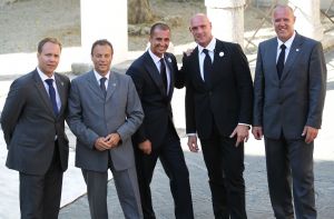 22-07-2010 SHOWBIZZ; HUWELIJK VAN YOLANTHE EN WESLEY SNEIJDER IN CASTELNUOVO BERARDENGA ITALIE. Het kleine dorpje midden in het prachtig Chianti gebied leek veel op Hollywood. Veel prominente voetballers waren aanwezig oa. Lamico Montari_Patrick Kluivert_Rafael van de Vaart_Pierre van Hooijdonk_Marco Branca_Christian Chivu en Cordoba. Nederlandse sterren waren oa. De gehele familie Froger_ Ivo Niehe_Mark van Eeuwen_Erik Kuster en Slivie van der Vaart. Rosanna Lima de huwelijksplanner van het gouden stel genoot van haar mooi uitgedachte huwelijksplan. Het was een waar sprookjes huwelijk in een te mooie omgeving. 
foto: Albert den Iseger.