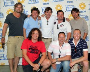 12-07-2010 SHOWBIZZ; DE HOOGSTE EN LAAGSTE NOTEN KLONKEN OP IBIZA. Voor het programma De beste zanger van Nederland volgen Rene Froger_Jeroen v.d.Boom_Frans Bauer_Frans Duijts_Jan Dulles_Jamai en Syb van de Ploeg naar Ibiza om daar het succesvolle programma op te nemen. Onder leiding van presentator Victor Reinier werd er gelachen,gedold en vooral mooi gezongen. De uitzending is op zondag 18 Juli a.s. om 20.25 Nederland 1.
foto: Albert den Iseger.