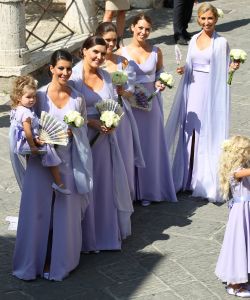 22-07-2010 SHOWBIZZ; HUWELIJK VAN YOLANTHE EN WESLEY SNEIJDER IN CASTELNUOVO BERARDENGA ITALIE. Het kleine dorpje midden in het prachtig Chianti gebied leek veel op Hollywood. Veel prominente voetballers waren aanwezig oa. Lamico Montari_Patrick Kluivert_Rafael van de Vaart_Pierre van Hooijdonk_Marco Branca_Christian Chivu en Cordoba. Nederlandse sterren waren oa. De gehele familie Froger_ Ivo Niehe_Mark van Eeuwen_Erik Kuster en Slivie van der Vaart. Rosanna Lima de huwelijksplanner van het gouden stel genoot van haar mooi uitgedachte huwelijksplan. Het was een waar sprookjes huwelijk in een te mooie omgeving. 
foto: Albert den Iseger.