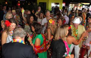 20-06-2011 SHOWBIZZ; SOCIETY LUNCH IN SCHEVENINGEN.
foto: Albert den Iseger.