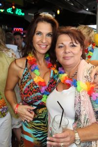 20-06-2011 SHOWBIZZ; SOCIETY LUNCH IN SCHEVENINGEN.
foto: Albert den Iseger.