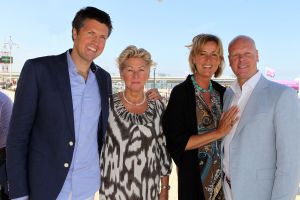 20-06-2011 SHOWBIZZ; SOCIETY LUNCH IN SCHEVENINGEN.
foto: Albert den Iseger.