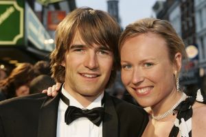 30-07-2011 SHOWBIZZ: MARK EN HELEN TUITERT ZIJN TROTS OP HUN DOCHTER ANNA. Anna Victoria Maria Tuitert is vrijdag geboren. Moeder en dochter maken het goed aldus trotse vader Mark. Nu de eerste foto nog.
foto: Albert den Iseger.