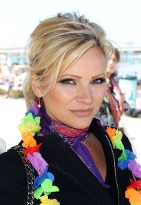 20-06-2011 SHOWBIZZ; SOCIETY LUNCH IN SCHEVENINGEN.
foto: Albert den Iseger.