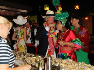 20-06-2011 SHOWBIZZ; SOCIETY LUNCH IN SCHEVENINGEN.
foto: Albert den Iseger.