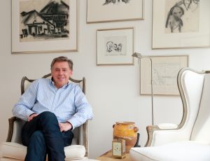 4-7-2013 SHOWBIZZ; ED NIJPELS OPENT ZIJN DEUREN VOOR WEEKBLAD PRIVE. Gezellig een flesje wijn is zijn prachtige tuin, een bezichtiging in zijn verbouwde grachtenpand en een blik naar zijn mooie trein collectie. Ed Nijpels is en blijft een TOPPER.
foto: Albert den Iseger