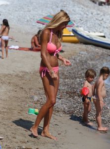 18-07-2013 SHOWBIZZ; IBIZA IS OOK IN 2013 WEER HOT ONDER DE BN ers. Wendy van Dijk-Ruud de Wild-Najib Amhali- Edwin Evers-Kluun-Estelle Cruiff-Badr Hari-Boris Becker en al zijn kinderen-Summery James-Afro Jack-Armin van Buuren en tal van anderen.
foto: Albert den Iseger.
