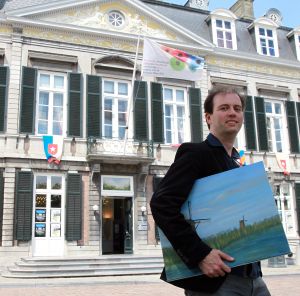 09-07-2013 SHOWBIZZ; MARC RIEU IS TROTS OP ZIJN VADER ANDRE. Marc Rieu leeft in de luwte van zijn beroemde vader Andre. Marc is kunstschilder en maakt prachtige dromerige landschapsschilderijen.
foto: Albert den Iseger