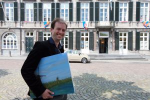 09-07-2013 SHOWBIZZ; MARC RIEU IS TROTS OP ZIJN VADER ANDRE. Marc Rieu leeft in de luwte van zijn beroemde vader Andre. Marc is kunstschilder en maakt prachtige dromerige landschapsschilderijen.
foto: Albert den Iseger