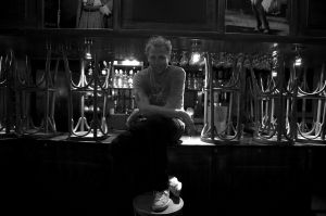 11-07-2013 SHOWBIZZ: MARCEL BUISSINK IS ZOON VAN HERMAN BROOD.
Vandaag is het twaalf jaar geleden dat Herman Brood van het dak van het Hilton Hotel in Amsterdam sprong. Marcel Buissink, Hermans enige zoon, herdenkt zijn vader op zijn eigen manier.
foto: Albert den Iseger.