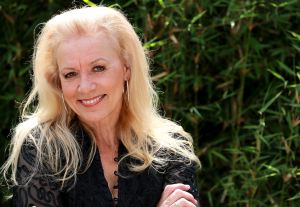 07-07-2014 SHOWBIZZ: ALICE MAYWOOD GAAT ALLEEN VERDER MET CARRIERE. Voor de tweede keer gaat Alice zonder haar zus CAREN door met haar zang carriere. Nadat Gerard Joling de zussen weer bij elkaar bracht lijkt de breuk nu als nooit tevoren. 
foto: Albert den Iseger
