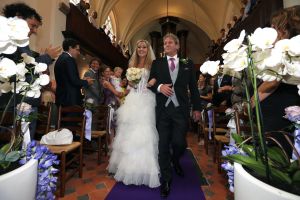 09-07-2014 SHOWBIZZ; CORRY KONINGS HUILT VAN GELUK BIJ BRUILOFT VAN DOCHTER SHARONA. Corry huilde in het Waalse kerkje dikke tranen om het geluk van haar dochter Sharona. Haar beide ex mannen  Cor de Vries en Ton Snoeren waren ook aanwezig op de bruiloft. Als gasten traden op Frans Bauer en Roy Donders.
foto: Albert den Iseger
