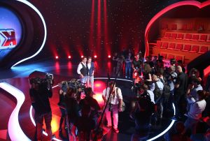 30-06-2015 SHOWBIZZ; K3 ZOEKT NIEUWE K3. Josje Huisman, Kristel Verbeke,Karen Damen en opperbaas Gert Verhulst zoeken een nieuwe K3. Het wordt een nieuw SBS programma met Gerard Joling en Niels Destadsbader.
foto: Albert den Iseger