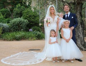 04-7-2015 SHOWBIZZ; NICOLETTE VAN DAM TROUWT HAAR BAS SMIT IN PRACHTIG GIRONNA. Samen met 60 vrienden en familie en beide dochters vierden zij 3 dagen feest in Castell D Emporda te Girona.
foto:Albert den Iseger