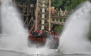 11-07-2016 SHOWBIZZ; FRANS EN MARLOES DUIJTS 12.5 JAAR GETROUWD. Het huwelijksfeest werd gevierd in de Efteling.Met familie en vrienden werd 3 dagen feest gevierd tussen allerlei attractie s en gezelligheid.
foto: Albert den Iseger