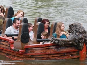 11-07-2016 SHOWBIZZ; FRANS EN MARLOES DUIJTS 12.5 JAAR GETROUWD. Het huwelijksfeest werd gevierd in de Efteling.Met familie en vrienden werd 3 dagen feest gevierd tussen allerlei attractie s en gezelligheid.
foto: Albert den Iseger