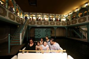 11-07-2016 SHOWBIZZ; FRANS EN MARLOES DUIJTS 12.5 JAAR GETROUWD. Het huwelijksfeest werd gevierd in de Efteling.Met familie en vrienden werd 3 dagen feest gevierd tussen allerlei attractie s en gezelligheid.
foto: Albert den Iseger