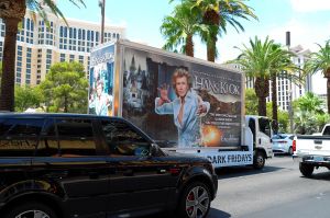 29-07-2019 SHOWBIZZ; PREMIERE VAN NIEUWE SHOW HANS KLOK IN LAS VEGAS.
De PR machines draaien op volle toeren, het theater is klaar en de eerste show was klaar en uitverkocht. De kop is er vanaf voor Hans, nu 48 weken lang draait hij elke dag 1 show en dan even 5 weken op vakantie.
exclusieve foto: Albert den Iseger
