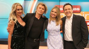 29-07-2019 SHOWBIZZ; PREMIERE VAN NIEUWE SHOW HANS KLOK IN LAS VEGAS.
De PR machines draaien op volle toeren, het theater is klaar en de eerste show was klaar en uitverkocht. De kop is er vanaf voor Hans, nu 48 weken lang draait hij elke dag 1 show en dan even 5 weken op vakantie.
exclusieve foto: Albert den Iseger
