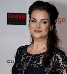 004-07-2019 SHOWBIZZ; MILJUSCHKA WITZENHAUSEN IS TROTS OP HAAR MOEDER.
foto: Albert den Iseger