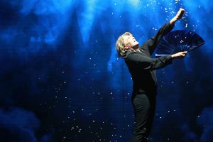 29-07-2019 SHOWBIZZ; PREMIERE VAN NIEUWE SHOW HANS KLOK IN LAS VEGAS.
De PR machines draaien op volle toeren, het theater is klaar en de eerste show was klaar en uitverkocht. De kop is er vanaf voor Hans, nu 48 weken lang draait hij elke dag 1 show en dan even 5 weken op vakantie.
exclusieve foto: Albert den Iseger