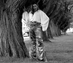 08-07-2021 SHJOWBIZZ; GIGLIOLA GOMEZ IN AMSTERDAM. Gigliola is een fashion designer uit Aruba. Zij is in Amsterdam voor een Wedding en om inspiratie op te doen voor haar nieuwe collectie. Zij is een zeer gewaardeerd kleding ontwerpsters voor de society, artiesten en bekenden uit Aruba en de andere Caribische eilanden.
foto: Albert den Iseger