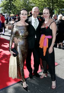 18-06-2005 SHOWBIZZ; AIDS FONDS GALA TE AMSTERDAM.
In de Heineken hal te Amsterdam waren meer dan 1200 mensen aanwezig om deel te nemen aan het Amsterdam Diner t.b.v. het aids fonds.
Foto; Albert den Iseger