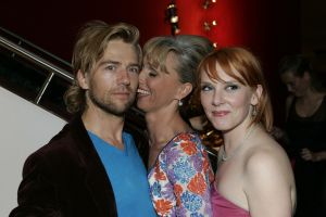 07-06-2005 SHOWBIZZ: JOHN KRAAIJKAMP MUSICAL AWARDS GALA 2005 Winnaars waren Vera Mann -Veerle Baetens-Stanley Burleson-David Verbeeck- Chantal Janzen-Lieneke Le Roux-Erik Brrey-Michele Tesoro- Niek Kortekaas-Paul Eenens en Dick Hauser-Jamai Loman en Jos Brink en Fank Sander.
Het was weer een waar spectacle en men was in grote getale komen opdraven in prachtige gala kleding.Jos Brink en Frank Sanders  kregen hun Cubus Oevre Award 2005. Al met al weer een zeer geslaagd feest.
Foto: Albert den Iseger