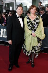 07-06-2005 SHOWBIZZ: JOHN KRAAIJKAMP MUSICAL AWARDS GALA 2005 Winnaars waren Vera Mann -Veerle Baetens-Stanley Burleson-David Verbeeck- Chantal Janzen-Lieneke Le Roux-Erik Brrey-Michele Tesoro- Niek Kortekaas-Paul Eenens en Dick Hauser-Jamai Loman en Jos Brink en Fank Sander.
 Het was weer een waar spectacle en men was in grote getale komen opdraven in prachtige gala kleding.Jos Brink en Frank Sanders kregen hun Cubus Oevre Award 2005. Al met al weer een zeer geslaagd feest.
 Foto: Albert den Iseger