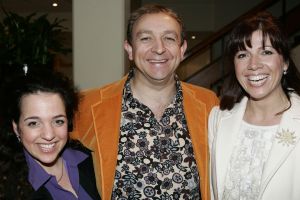 23-01-2005 SHOWBIZZ;PREMIERE VAN TONEELSTUK  HAPPY HOUR MET O.A. MARISKA VAN KOLCK - KIKI CLASSEN - SPANT BUSSUM. DIVERSE GASTEN; JANNEKE DEKKERS
FOTO; ALBERT DEN ISEGER