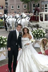 10-06-2005 SHOWBIZZ; DROOMHUWELIJK SILVIE MEIS EN RAFAEL V.D.VAART. In Heemskerk trouwden het paar in de kerk en in Chateau Marquette  te Heemskerk.
foto; Albert den Iseger.