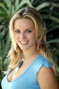 28-06-2006 SHOWBIZZ; 15 JULI OPENT MAGIC PALACE DE DEUREN MAAR ZONDER HANS IN DE SHOW. Hans wordt de directeur en begeleider van het totale project in Torremolinos.
De dagelijkse show van 1.5 uur word nu in zijn geheel ingevuld door Renzo, Oscar, Mara en Stefan Kazan. Het hele verhaal deze week met foto\'s uit Torremolinos in de Prive.
foto: Albert den Iseger.