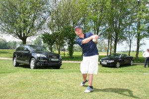 17-05-2006 SPORT: MARTIN SCHILDER GOLFTOERNOOI 2006. Op de Sluispolder te Alkmaar vond weer het Martin Schilder Golftoernooi 2006 plaats.
fotografie: Albert den Iseger-Dick Breddels.