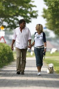 28-06-2006 SHOWBIZZ; SJOUKJE SMIT DOLGELUKKIG MET NIEUWE LIEFDE. Zo verliefd is zij nog nooit geweest, zo vertelde zij , maar is deze liefde wel echt en oprecht daar Klaus nog steeds samenwoont met zijn vriendin Annemiek. Lees het deze week in de Prive: Het echte liefdes verhaal van Sjoukje en Klaus.
foto: Albert den Iseger.