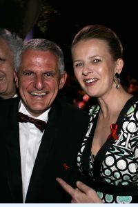 23-06-2007 SHOWBIZZ; AMSTERDAM DINER ALWEER VOOR DE VIJFTIENDE KEER EEN TOP GALA FEEST. Alles en iedereen ontmoete elkaar weer op dit Gala feest voor het goede doel namelijk bestrijding en begeleiding van Aids in Afrika. Artiesten - Politiek - Zakenwereld - Koninklijk Huis en soapies iedereen genoot van deze heerlijke avond vol met muziek, eten en drinken en dat allemaal voor het goede doel.
foto: Albert den Iseger.