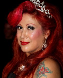 21-05-2009 SHOWBIZZ; COIFFURE AWARD 2009 EEN GALA EVENT IN DE AMSTERDAMSE RAI ELICIUM. 
Een pracht van een evenement dat georganiseerd wederom door het Vakmagazine Coiffure en Schwarzkopf Proffessional. Vele bekende waren weer komen opdraven om waarschijnlijk de goed gevulde goodybag op het eind van de avond weer mee naar huis toe te nemen. Gerard Joling ronde de avond af met spetterend optreden en vele kappers en kapsters gingen beladen met Awards na deze spannende avond richting huis. 
foto: Albert den Iseger