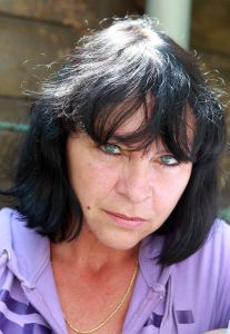 01-07-2010 SHOWBIZZ; ANDREA VAN DER KAAP IS NOG STEEDS GEBROKEN VAN VERDRIET OVER DOOD SUGAR LEE HOOPER. Andrea heeft haar verdriet nog steeds niet kunnen verwerken na het verlies van haar grote liefde Suger Lee Hooper. Ik wil dat MARJA (Sugar Lee Hooper )  mij komt halen, ik ben er klaar mee. Andrea lijdt aan boorderline en ziekte die vreselijke dingen met je kan doen. Edwin Bredius was bij Andrea en maakte een ingrijpend verhaal dat deze week in weekblad Prive word geplubliceerd.
foto. Albert den Iseger