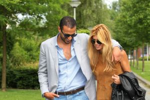 28-06-2012 SHOWBIZZ; DE EERSTE FOTO VAN ESTELLE GULLIT-CRUIFF EN BADR HARI IN AMSTERDAM. Badr Hari en Estelle doen exclusief voor weekblad Prive hun verhaal. Badr smolt voor Estelle die op haar beurt figuurlijk werd weggeven door haar man Ruus Gullit. Lees hun oprechte verhaal deze week in weekblad PRIVE.
exclusieve foto: Albert den Iseger.