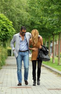 28-06-2012 SHOWBIZZ; DE EERSTE FOTO VAN ESTELLE GULLIT-CRUIFF EN BADR HARI IN AMSTERDAM. Badr Hari en Estelle doen exclusief voor weekblad Prive hun verhaal. Badr smolt voor Estelle die op haar beurt figuurlijk werd weggeven door haar man Ruus Gullit. Lees hun oprechte verhaal deze week in weekblad PRIVE.
exclusieve foto: Albert den Iseger.