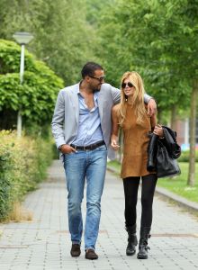 28-06-2012 SHOWBIZZ; DE EERSTE FOTO VAN ESTELLE GULLIT-CRUIFF EN BADR HARI IN AMSTERDAM. Badr Hari en Estelle doen exclusief voor weekblad Prive hun verhaal. Badr smolt voor Estelle die op haar beurt figuurlijk werd weggeven door haar man Ruus Gullit. Lees hun oprechte verhaal deze week in weekblad PRIVE.
exclusieve foto: Albert den Iseger.