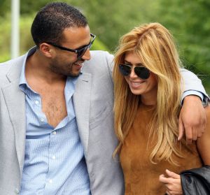28-06-2012 SHOWBIZZ; DE EERSTE FOTO VAN ESTELLE GULLIT-CRUIFF EN BADR HARI IN AMSTERDAM. Badr Hari en Estelle doen exclusief voor weekblad Prive hun verhaal. Badr smolt voor Estelle die op haar beurt figuurlijk werd weggeven door haar man Ruus Gullit. Lees hun oprechte verhaal deze week in weekblad PRIVE.
exclusieve foto: Albert den Iseger.